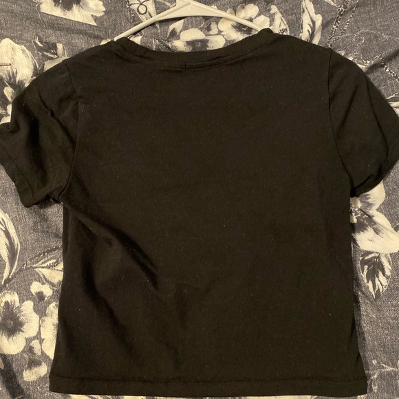 Black cropped shirt with a bow - Picture 2 of 2